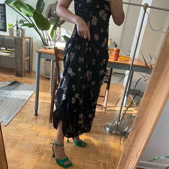 Esprit Floral Dress - Picture 4 of 8